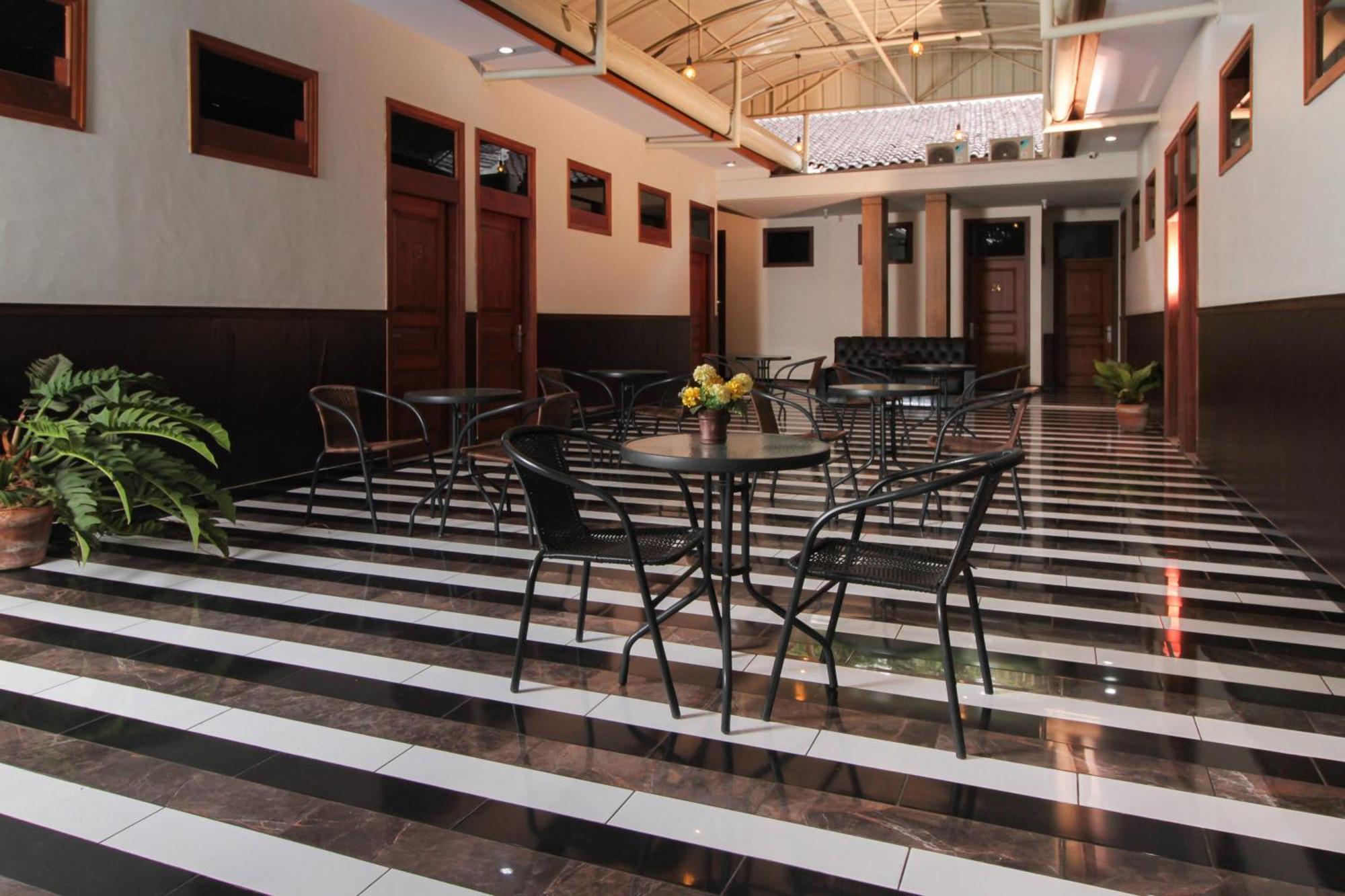 Urbanview Alfiya Hotel Lampung Bandar Lampung Zewnętrze zdjęcie